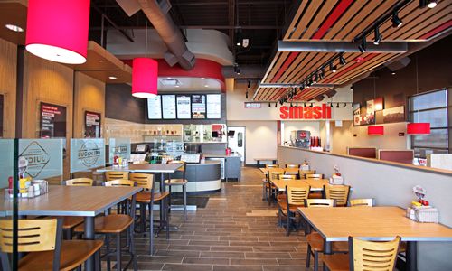 Jollibee thâu tóm 40% cổ phần công ty Smashburger của Mỹ